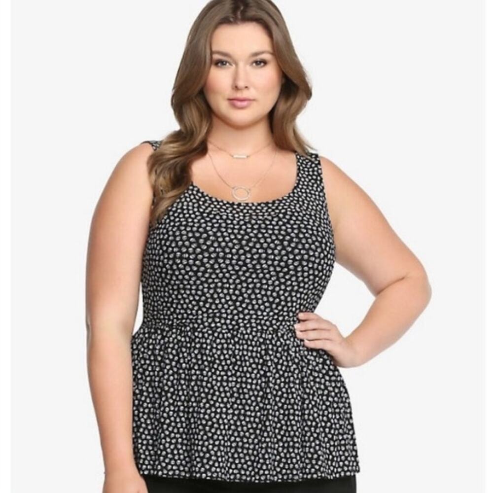 Torrid Skull Print Peplum Sweetheart Neckline Top Blouse Plus Size 3 3X Goth EUC